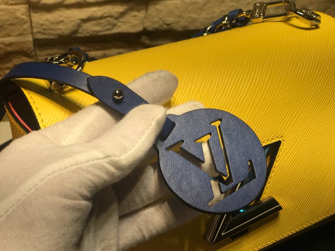 L0vis Vvtt0n Twist MM Bag Yellow M50296 Replica