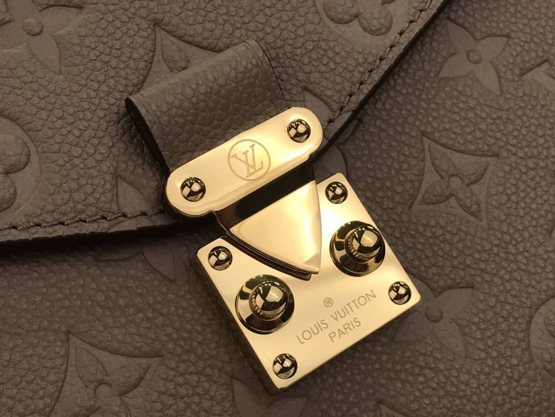 L0vis Vvtt0n Pochette Metis Braided Monogram Empreinte Replica Gray M43942