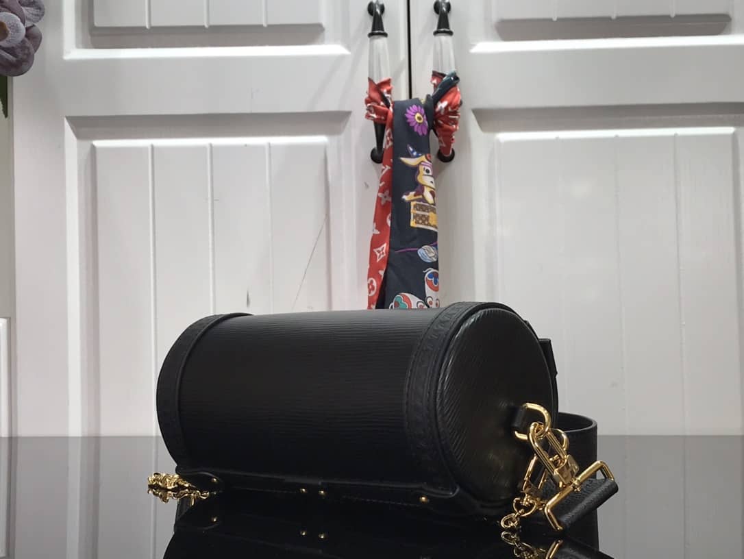 L0vis Vvtt0n Papillon Trunk Monogram Chain Replica Crossbody Bag Black M57835