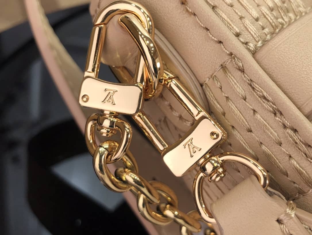 L0vis Vvtt0n Pochette Troca Replica Shoulder Bag Beige M59046