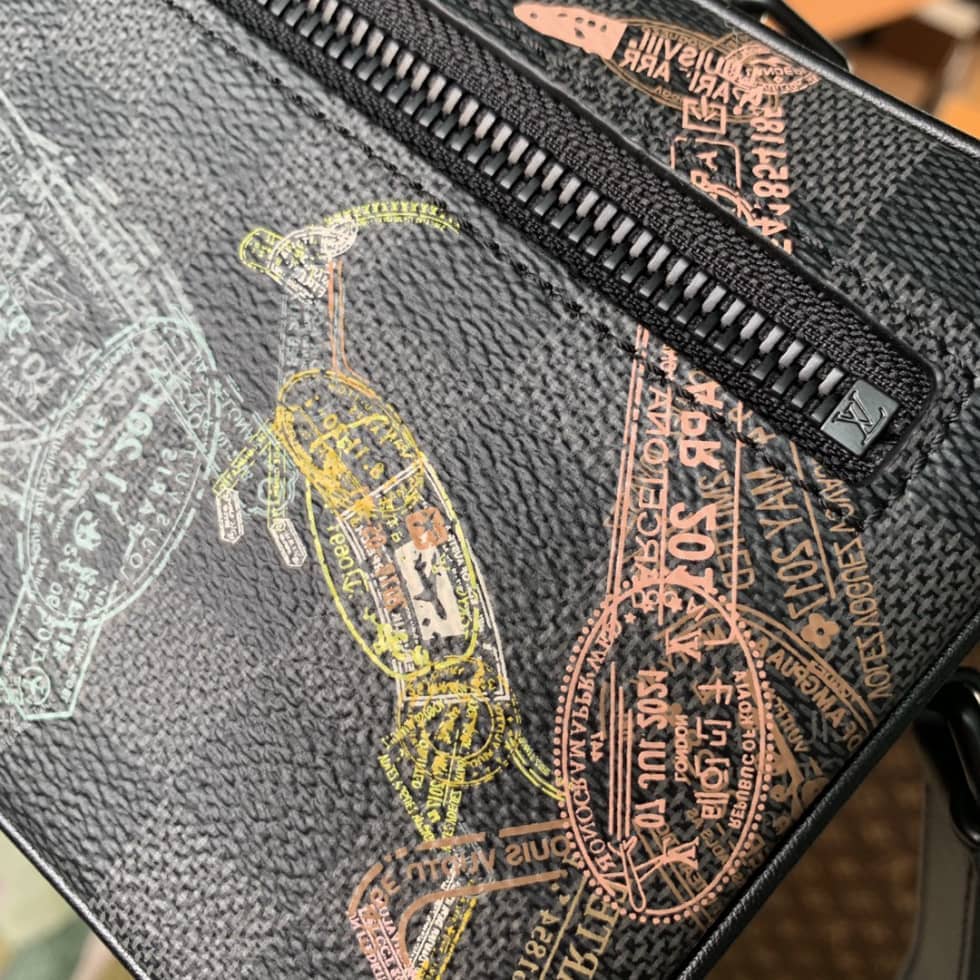 L0vis Vvtt0n Mini Soft Trunk Black N45278 Replica Shoulder Bag