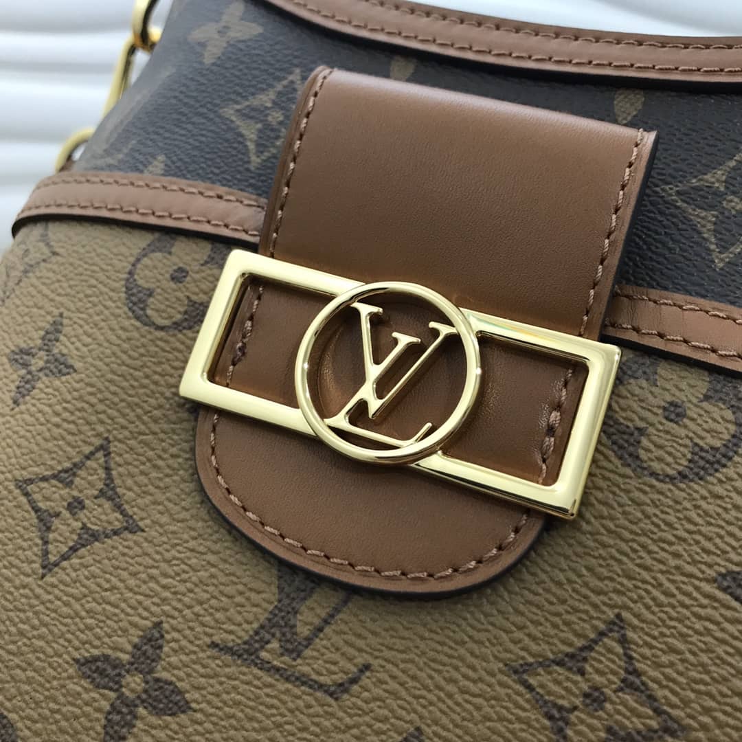 L0vis Vvtt0n Monogram Dauphine MM Replica Hobo M45195