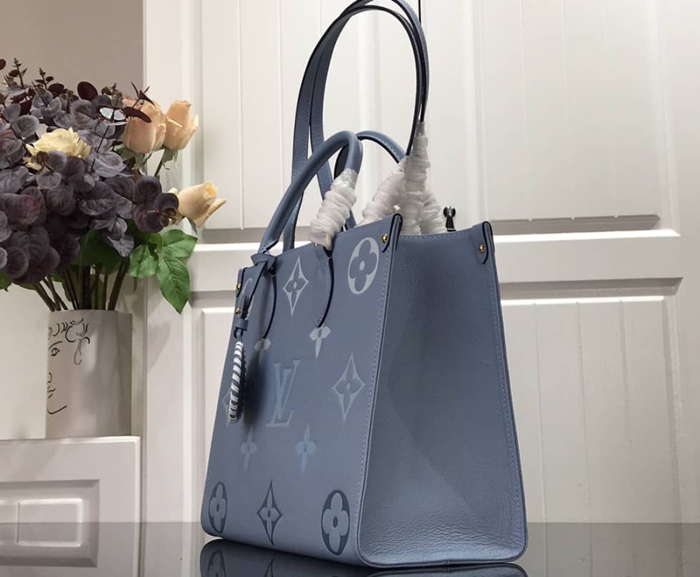 L0vis Vvtt0n OnTheGo Monogram Empreinte MM Blue M45718 Replica Tote