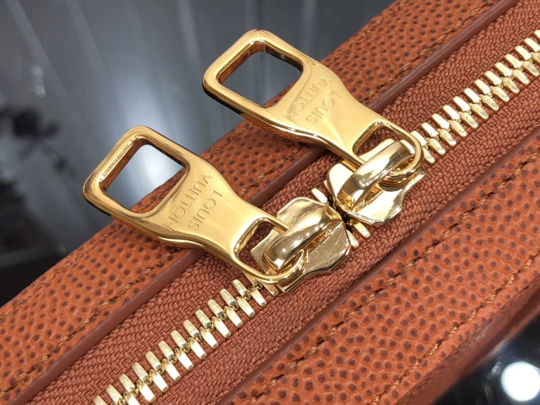 L0vis Vvtt0n Crossbody Dupe Soft Trunk NBA Wearable M80549