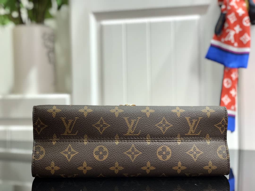 L0vis Vvtt0n Monogram Canvas Victoire Chain Bag Replica Purple M41731