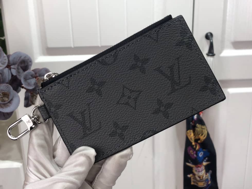 L0vis Vvtt0n Gaston Wearable Wallet Monogram Eclipse Reverse Black M81018 Replica