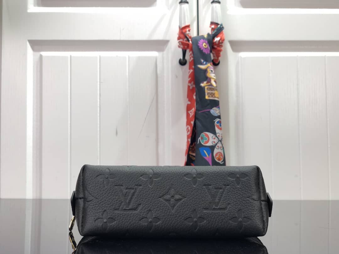 L0vis Vvtt0n Pochette Dupe Monogram Cosmetic Pouch  Black M47515