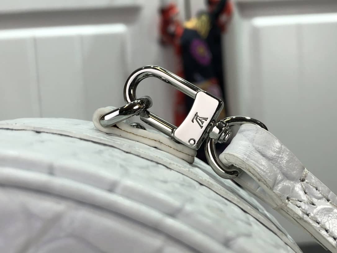 L0vis Vvtt0n Petite Boite Chapeau Crocodilien Brillant Replica Bag White N93597