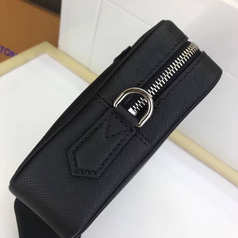 L0vis Vvtt0n Kasai Taiga Leather Canvas Replica Clutch Black M33409