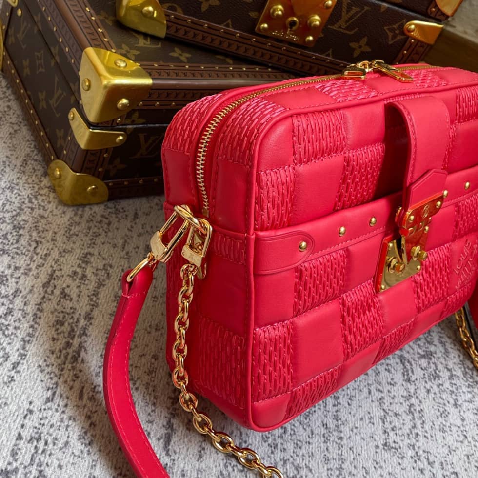 L0vis Vvtt0n Troca MM Red M59111 Replica Camera Bag