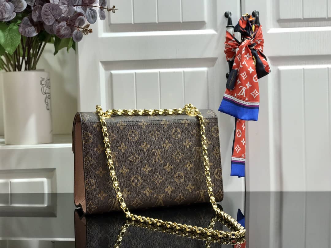 L0vis Vvtt0n Monogram Canvas Victoire Chain Bag Replica Pink M41731