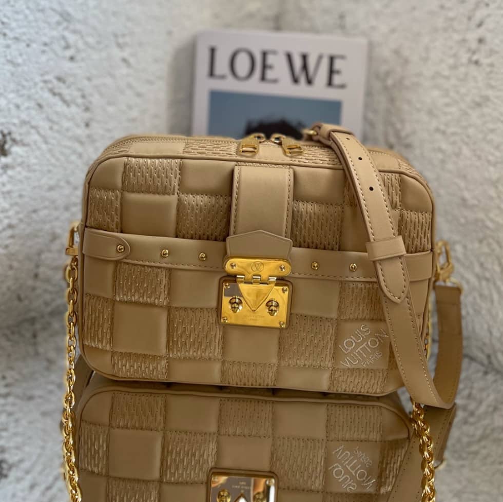 L0vis Vvtt0n Troca MM Beige M59111 Replica Camera Bag
