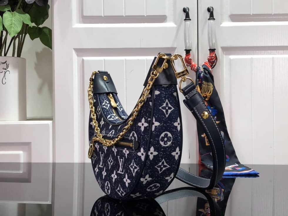 L0vis Vvtt0n Loop Monogram Denim Ecru Blue M81094 Replica Hobo