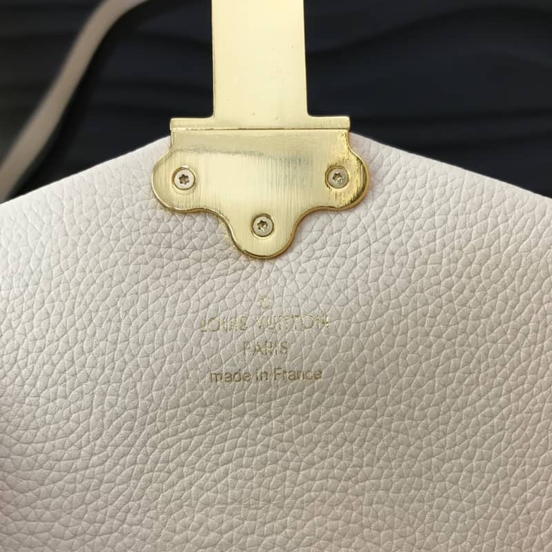 L0vis Vvtt0n Damier Ebene Clapton Replica Backpack Beige N42262