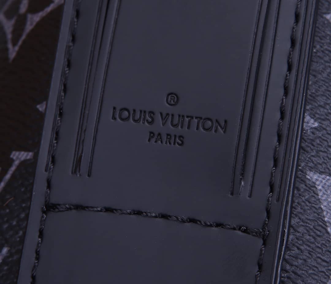 L0vis Vvtt0n Odyssey PM Messenger Bag Replica Black M44223