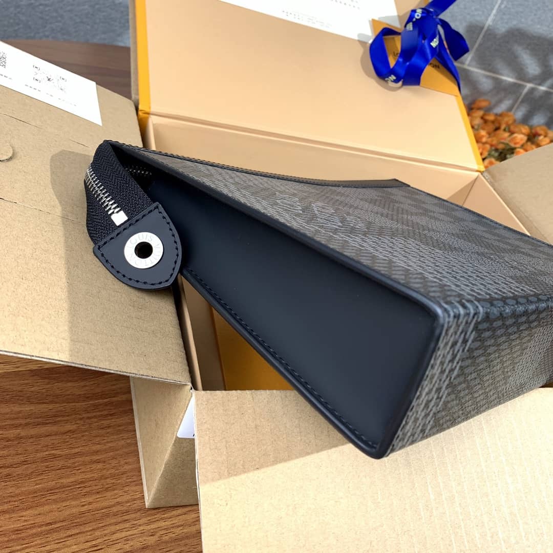 L0vis Vvtt0n Pochette Voyage Damier 3D Coated Canvas Replica Bag N60444