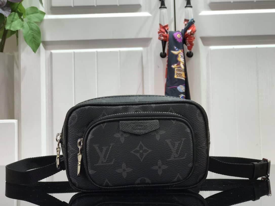 L0vis Vvtt0n Outdoor Replica Pochette Monogram Eclipse Black M30755