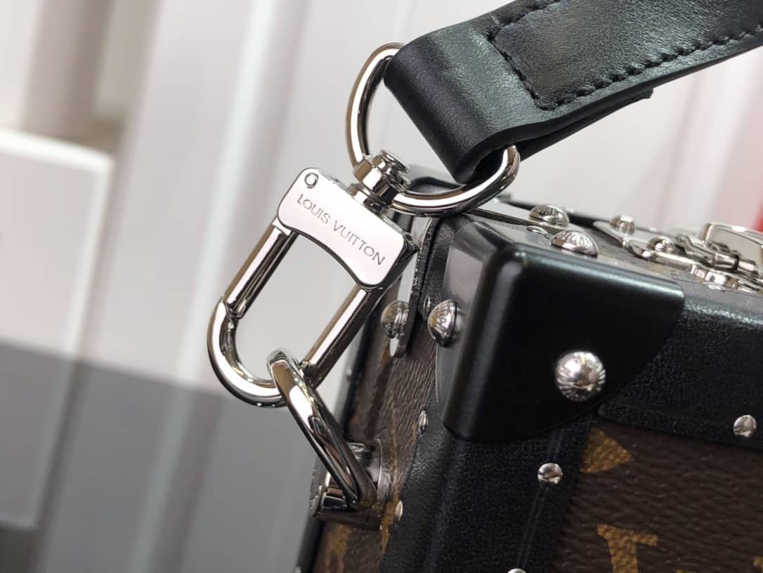 L0vis Vvtt0n Monogram Massacar Canvas Clutch Box Replica