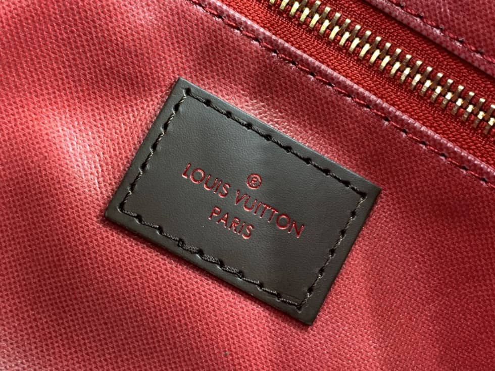 L0vis Vvtt0n Dopp Kit Toilet Pouch Monogram Canvas M44494 Replica