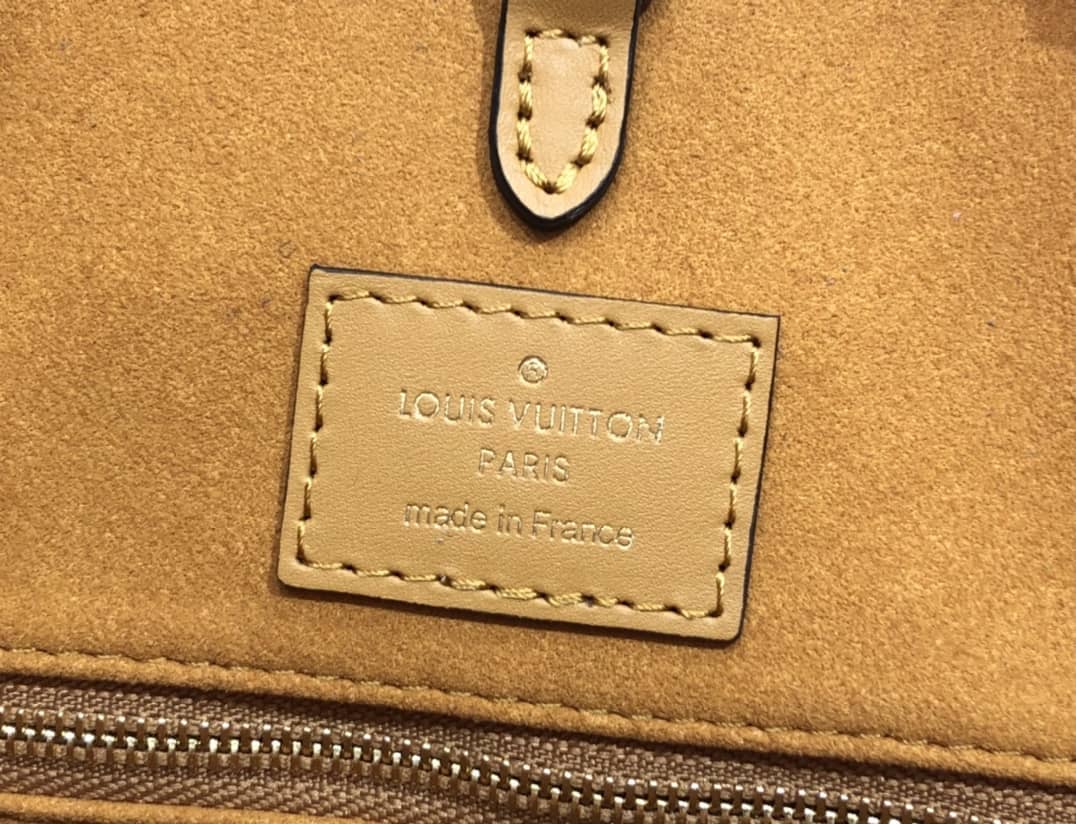 L0vis Vvtt0n Onthego MM Monogram Empreinte M46015 Replica Tote