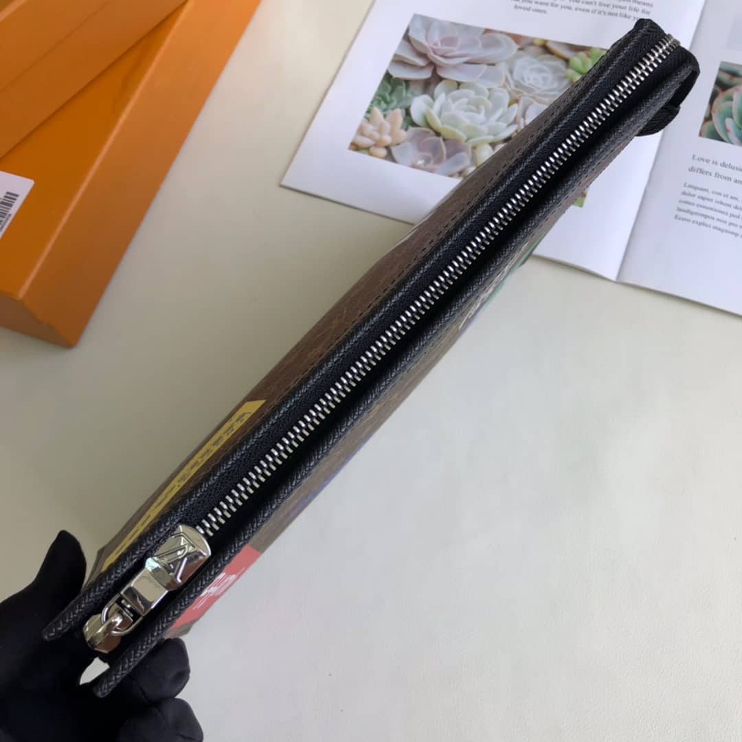 L0vis Vvtt0n Monogram Eclipse Canvas Replica Pochette Voyage MM Brown M61692