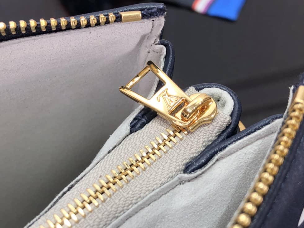 Best Replica L0vis Vvtt0n Monogram Embossed Coussin PM M59398 Replica Shoulder Bag(ColaReps)