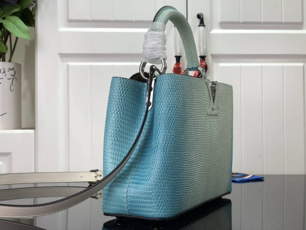 L0vis Vvtt0n Capucines BB Collection Blue N98093 Replica Shoulder Bag