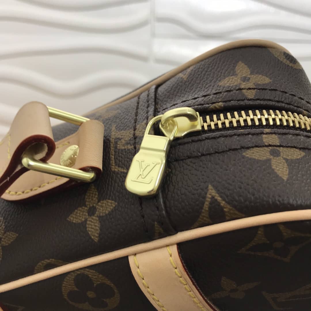 L0vis Vvtt0n Monogram Trocadero 27 Replica Shoulder Bag M51274