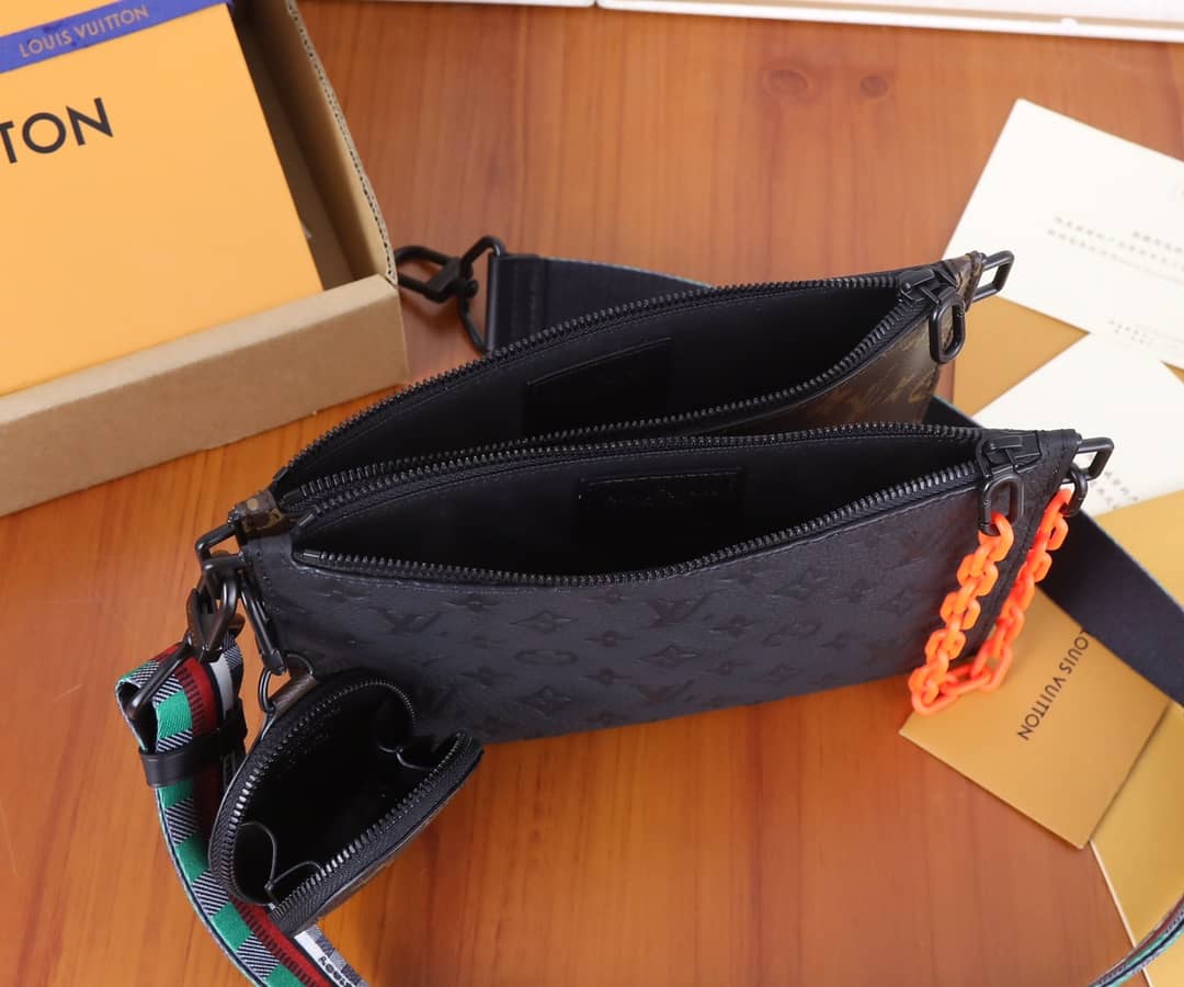 L0vis Vvtt0n Trio Pouch Taurillon M59681 Replica