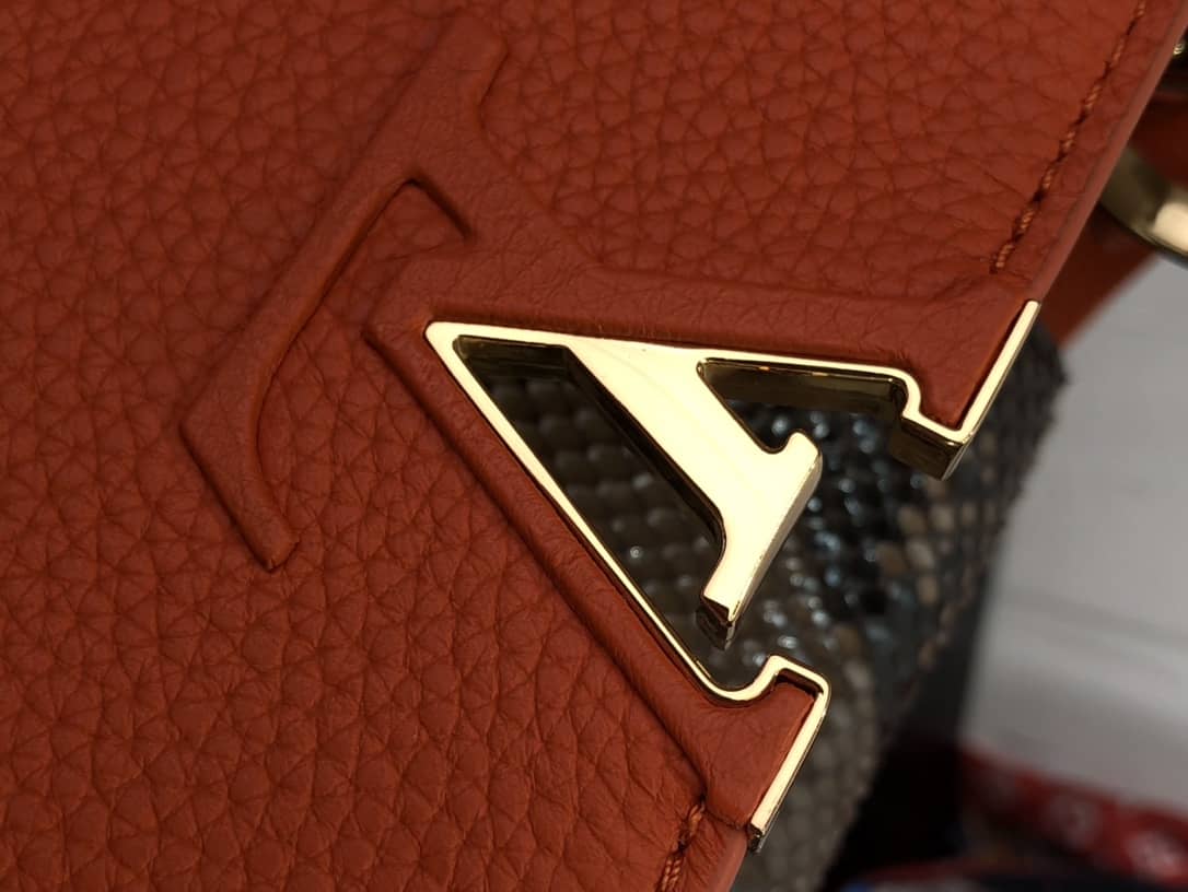 L0vis Vvtt0n Capucines Embroidery Replica Bag Orange M48865