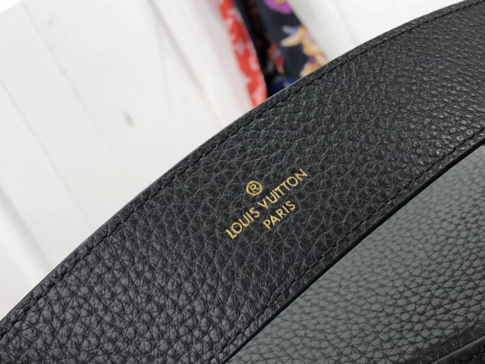 L0vis Vvtt0n Capucines Mini Black M58732 Replica Crossbody Bag