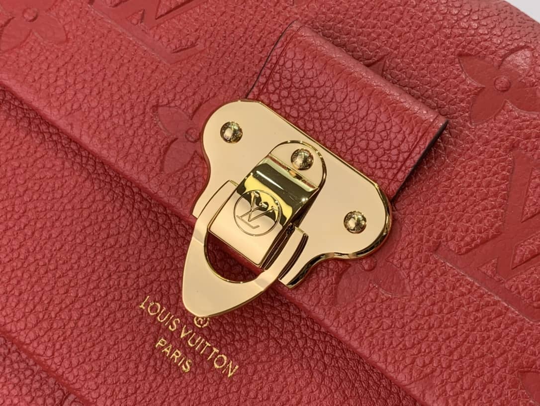 L0vis Vvtt0n Vavin Chain Empreinte Leather Replica Bag Red M63398
