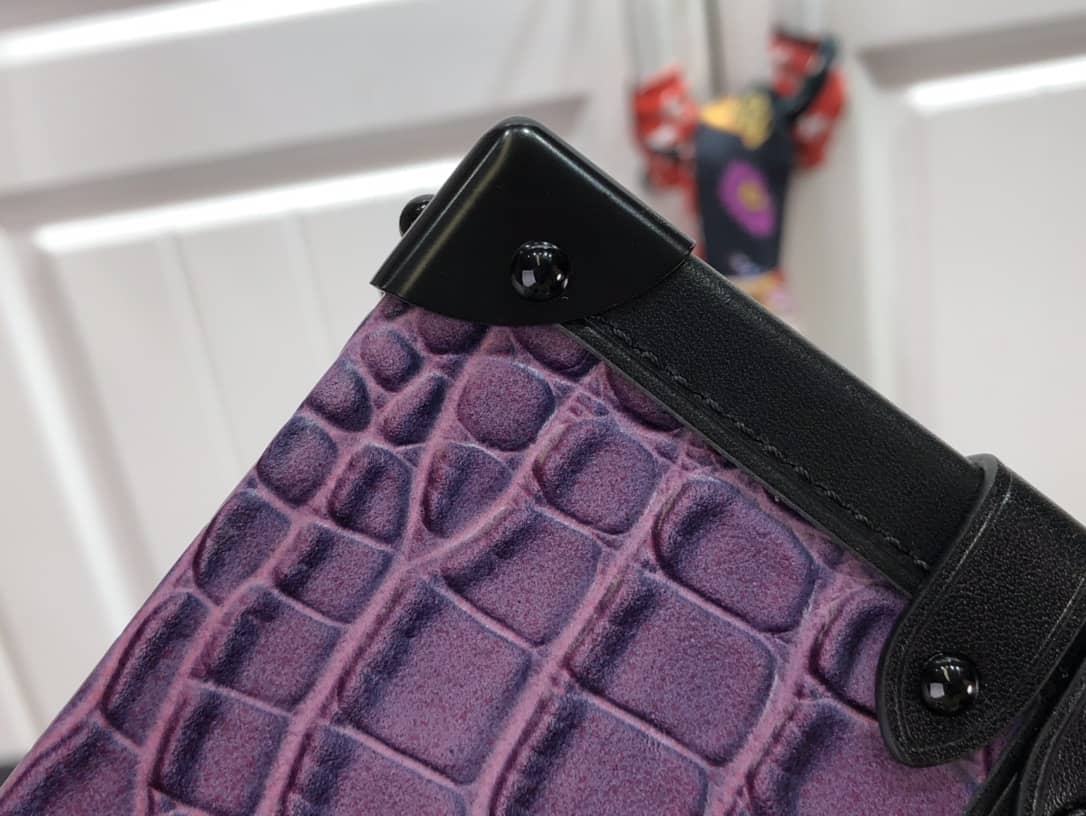 L0vis Vvtt0n Petite Malle Brilliant Alligator Leather Replica Handbag Purple N93817