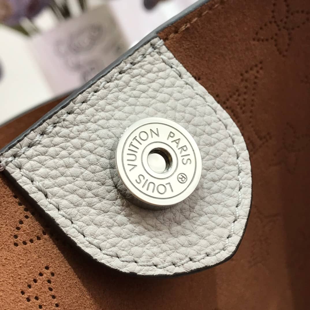 L0vis Vvtt0n Mahina Hina PM Leather Tote Replica White M54353