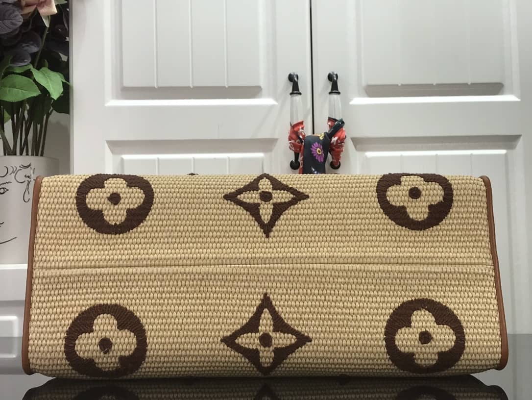 L0vis Vvtt0n OnTheGo GM Monogram Bag Replica M57644