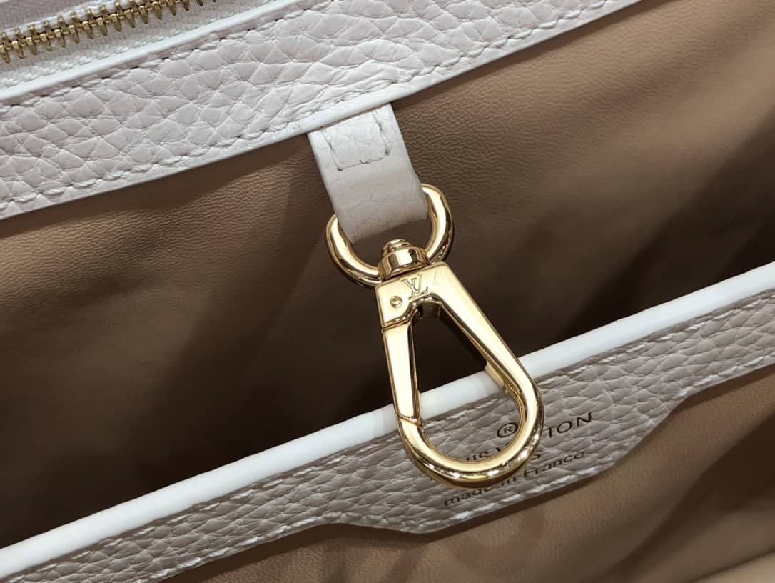 L0vis Vvtt0n Capucines Embroidery Replica Bag Beige M48865