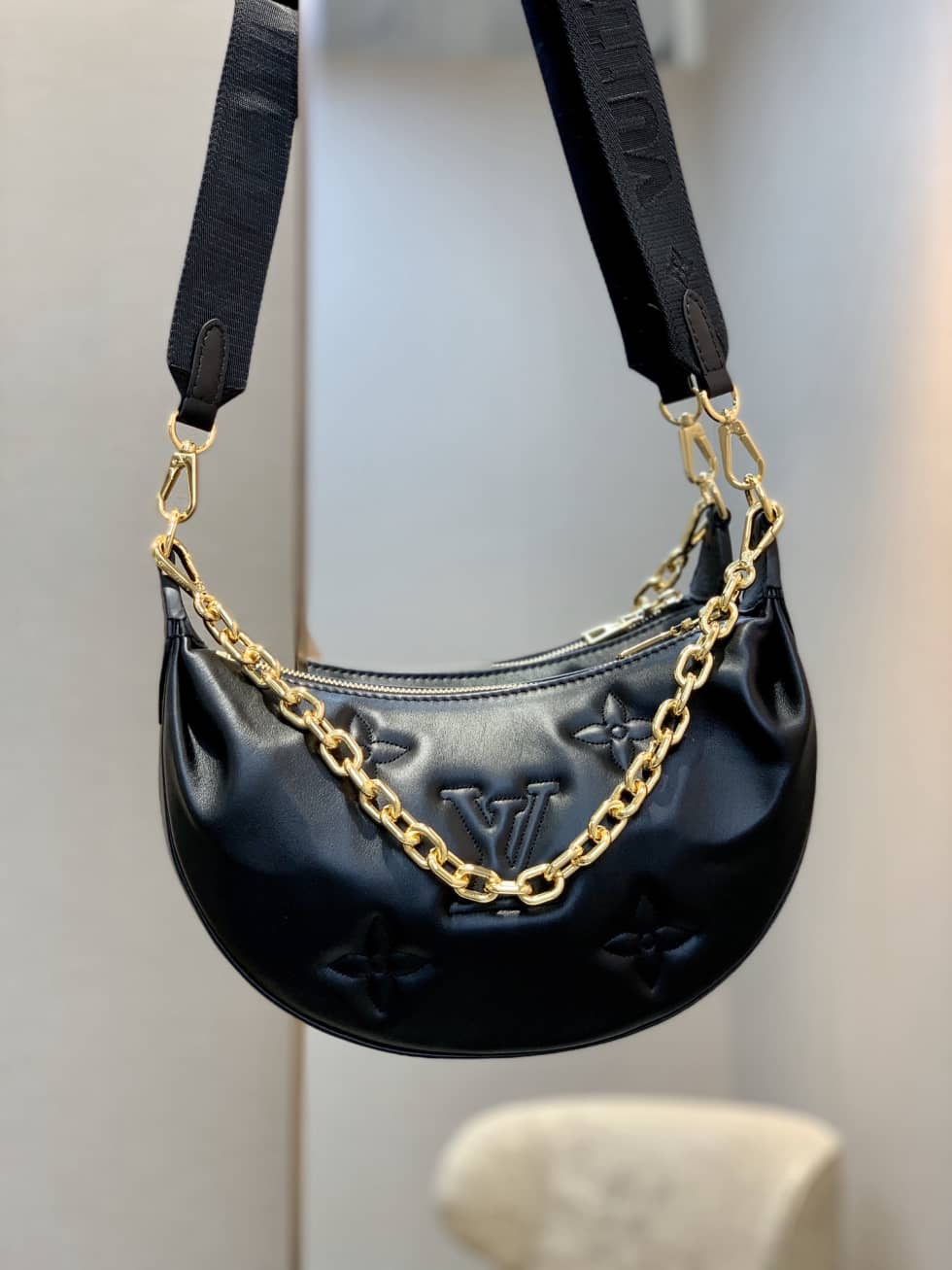L0vis Vvtt0n Over The Moon Bubblegram Black M59799 Replica Hobo