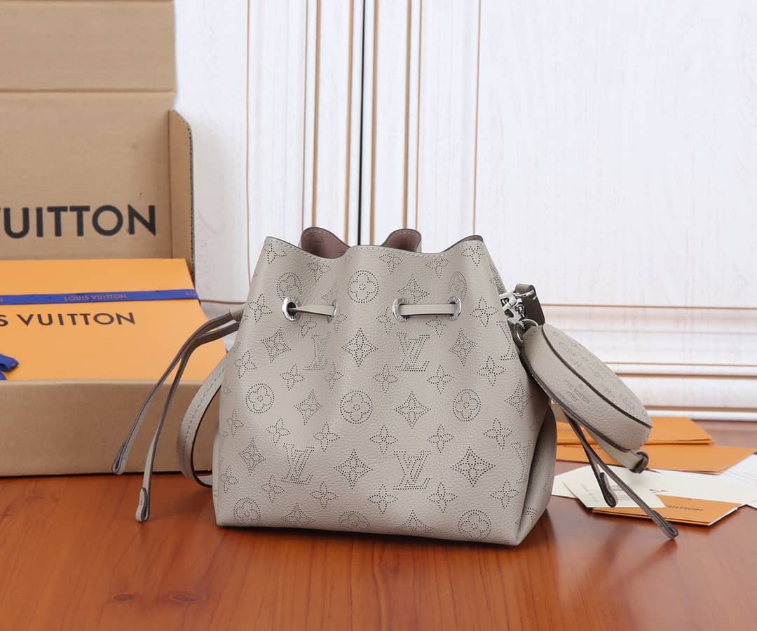 L0vis Vvtt0n Bella Leather Replica Shoulder Bag Gray M57070