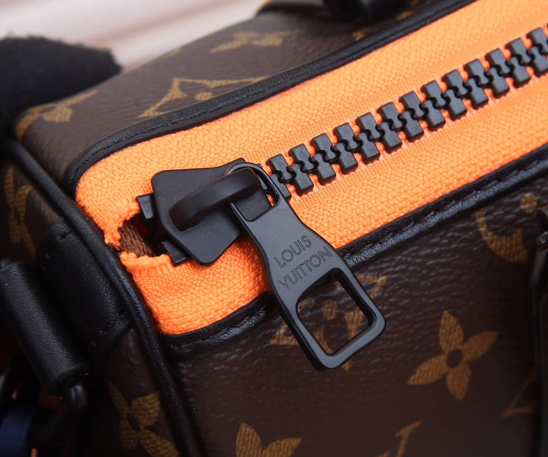 L0vis Vvtt0n Monogram Keepall XS Virgil Abloh Bag Replica M80201