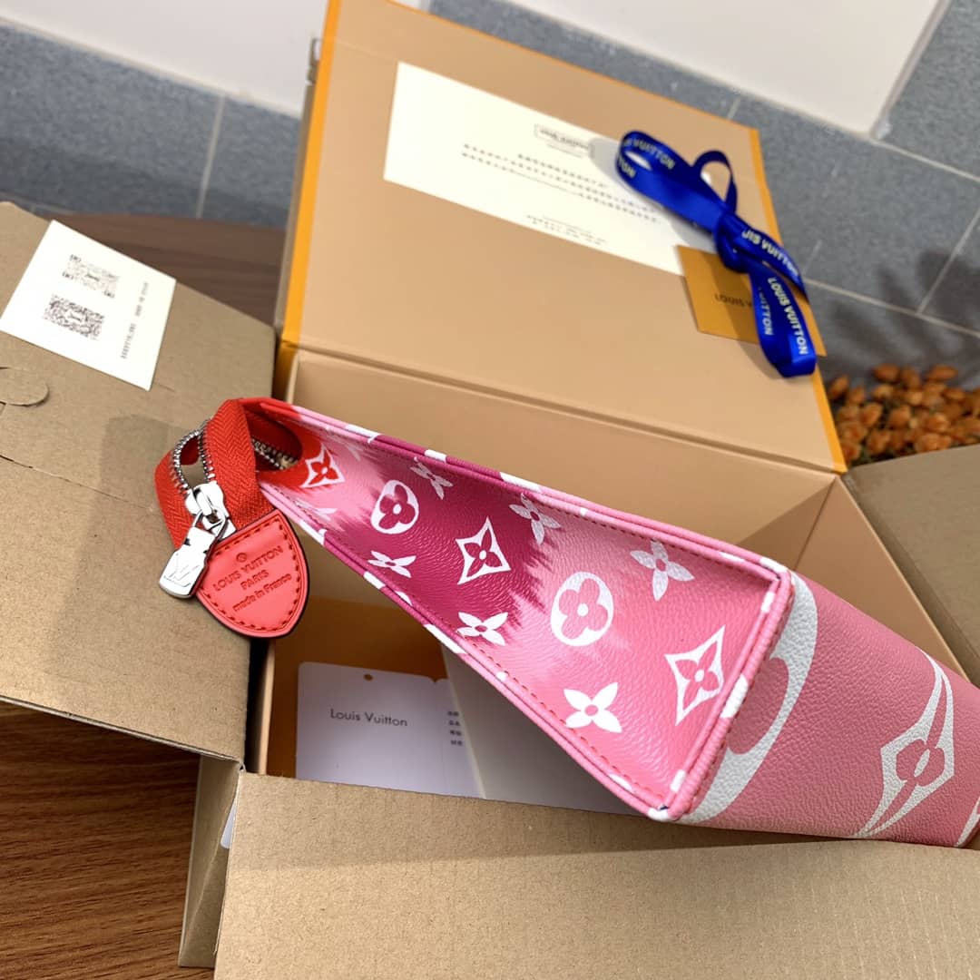 L0vis Vvtt0n Tie Dye Escale Pochette Monogram Canvas Replica M69136