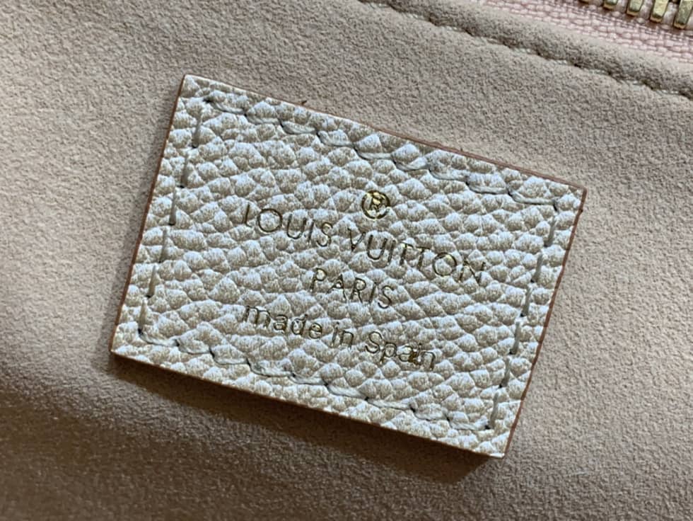 L0vis Vvtt0n Neverfull MM Carryall Pale Beige M46231 Replica Tote