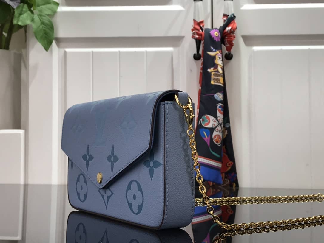 L0vis Vvtt0n Monogram Pochette Felicie Replica Bag Blue M80498