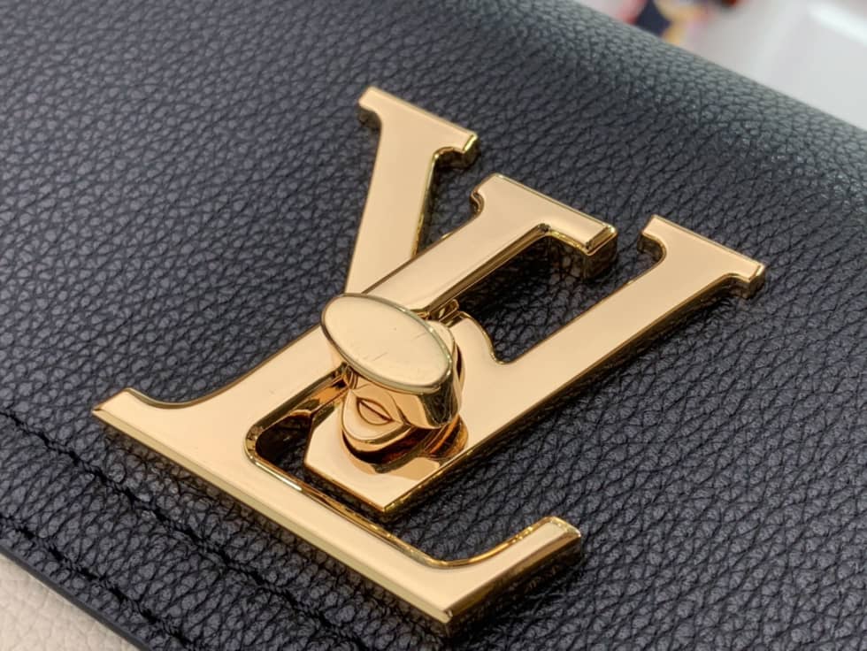 L0vis Vvtt0n Lockme Tender Leather Black M58557 Replica Crossbody Bag