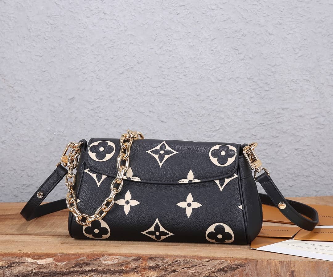 L0vis Vvtt0n Favorite Shoulder Monogram Empreinte Replica Leather Bag Black M45836