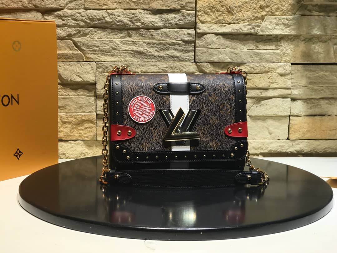 L0vis Vvtt0n Twist MM Bag Black M50296 Replica