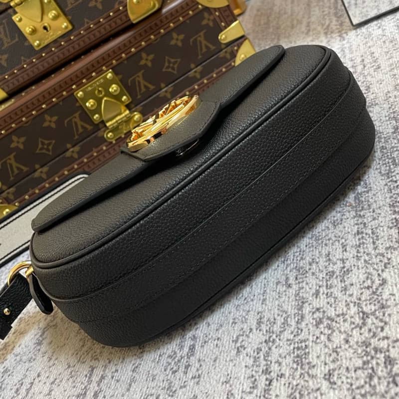 L0vis Vvtt0n Pont 9 Soft MM Grained Calfskin Leather Replica Bag Black M58967