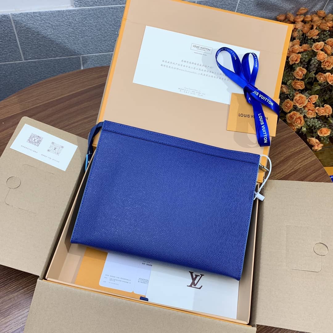 L0vis Vvtt0n Pochette Voyage MM Pouch Blue M30395 Replica