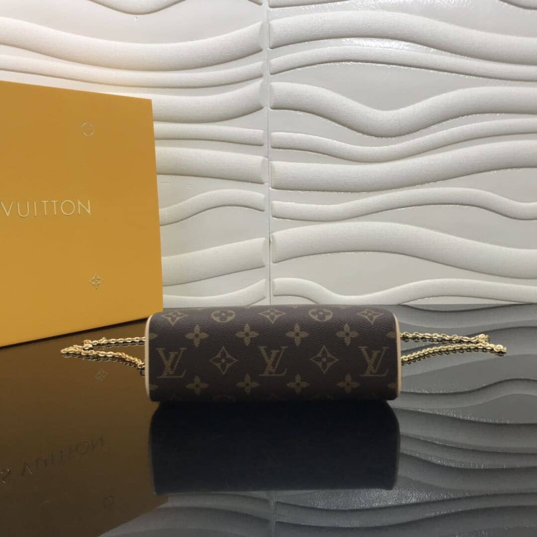 L0vis Vvtt0n Monogram Recital Replica Leather Shoulder Bag M51900