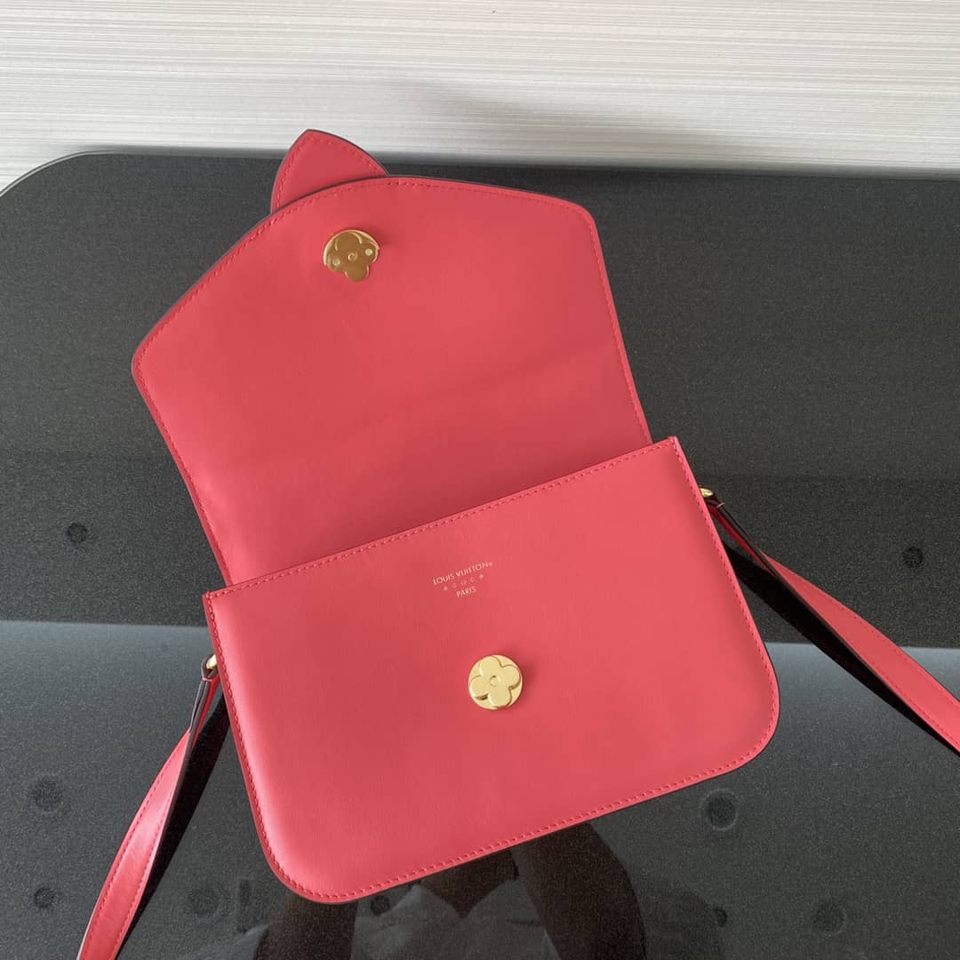 L0vis Vvtt0n Pont 9 Leather Crossbody Bag M55948