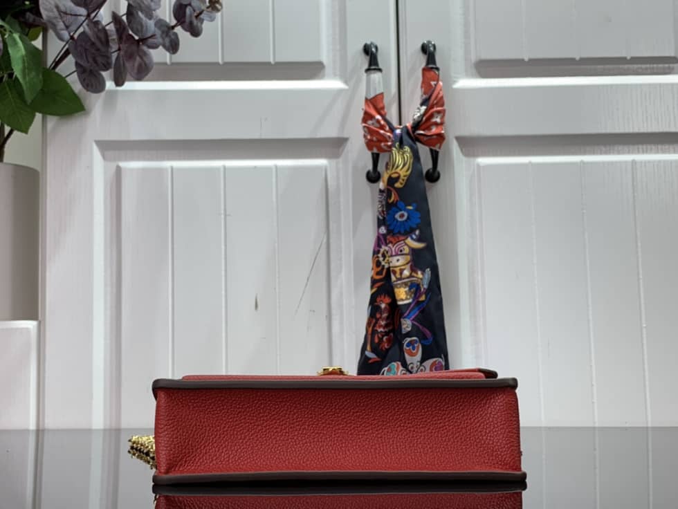 L0vis Vvtt0n Vavin PM Monogram Empreinte Red M44151 Replica Shoulder Bag